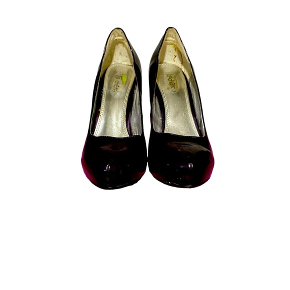 Le Chateau stiletto heels - Picture 4 of 4